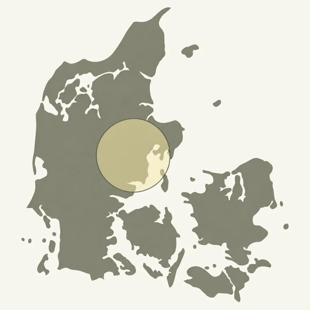 Kort over Danmark, hvor en cirkel markerer Østjylland fra Silkeborg til Horsens og Aarhus.